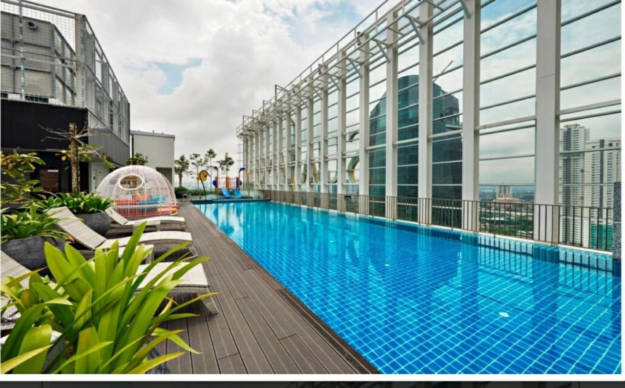 Suasana Suites D'Homestay Jb Town Джохор-Бару Екстер'єр фото